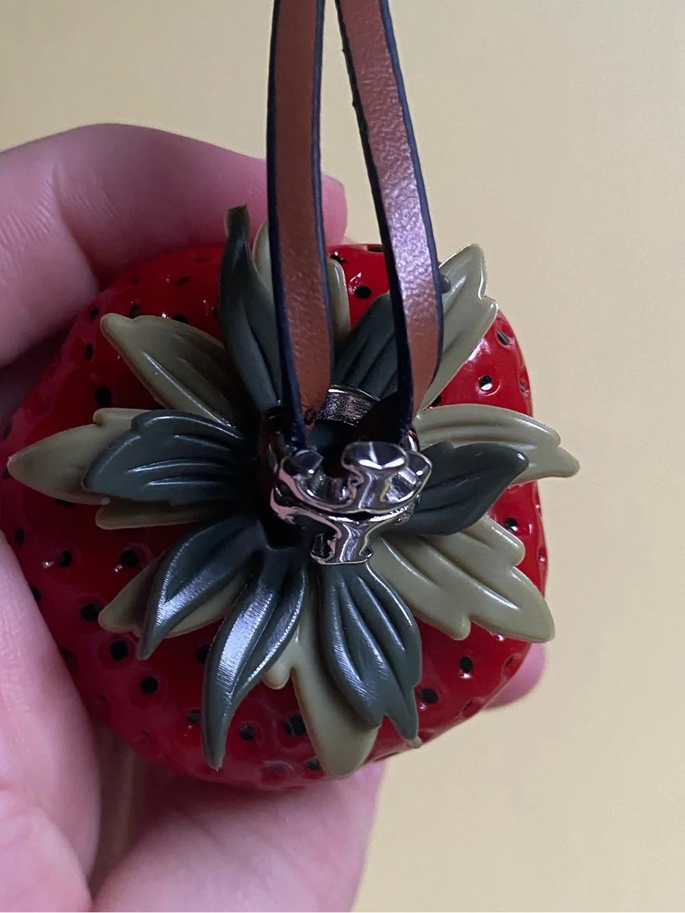Tory Burch Strawberry Bag Charm • New Poppy / Tempranillo